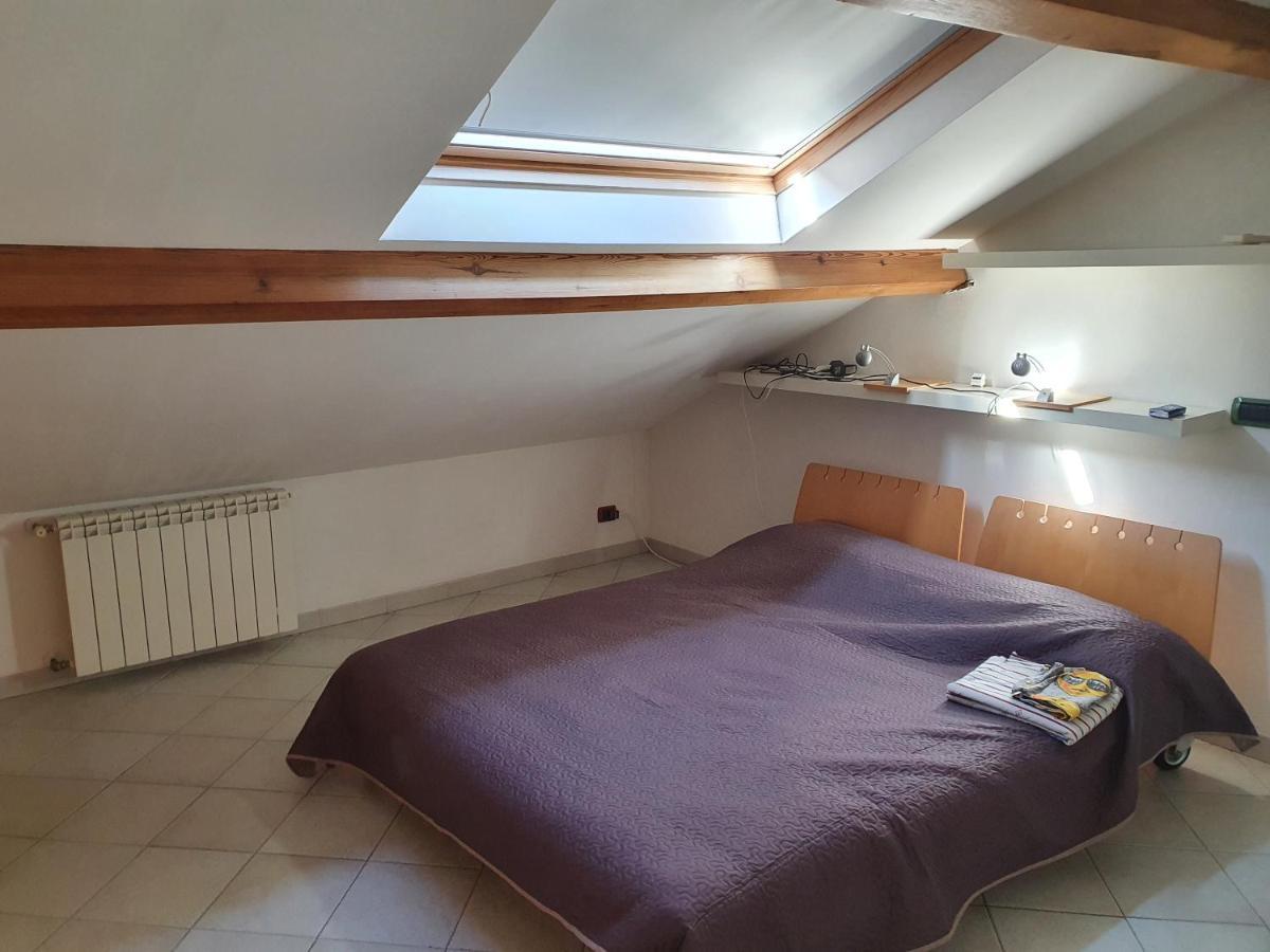La mansarda Apartment Savona Bagian luar foto