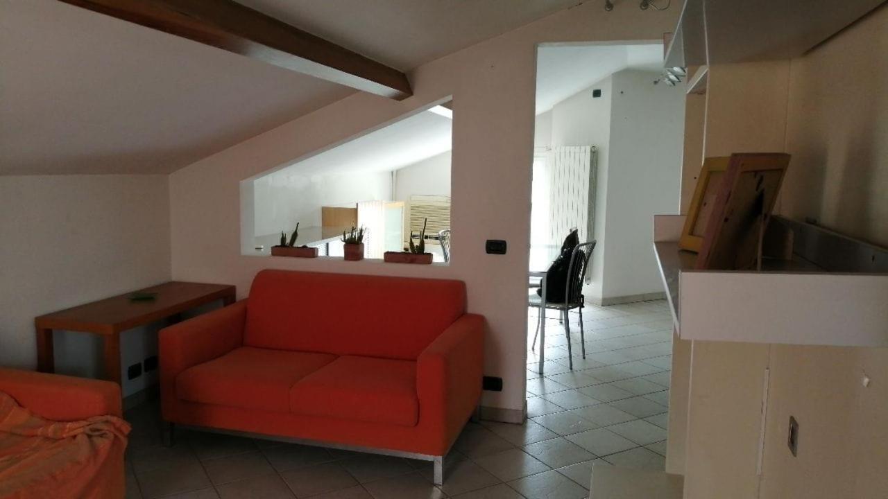 La mansarda Apartment Savona Bagian luar foto