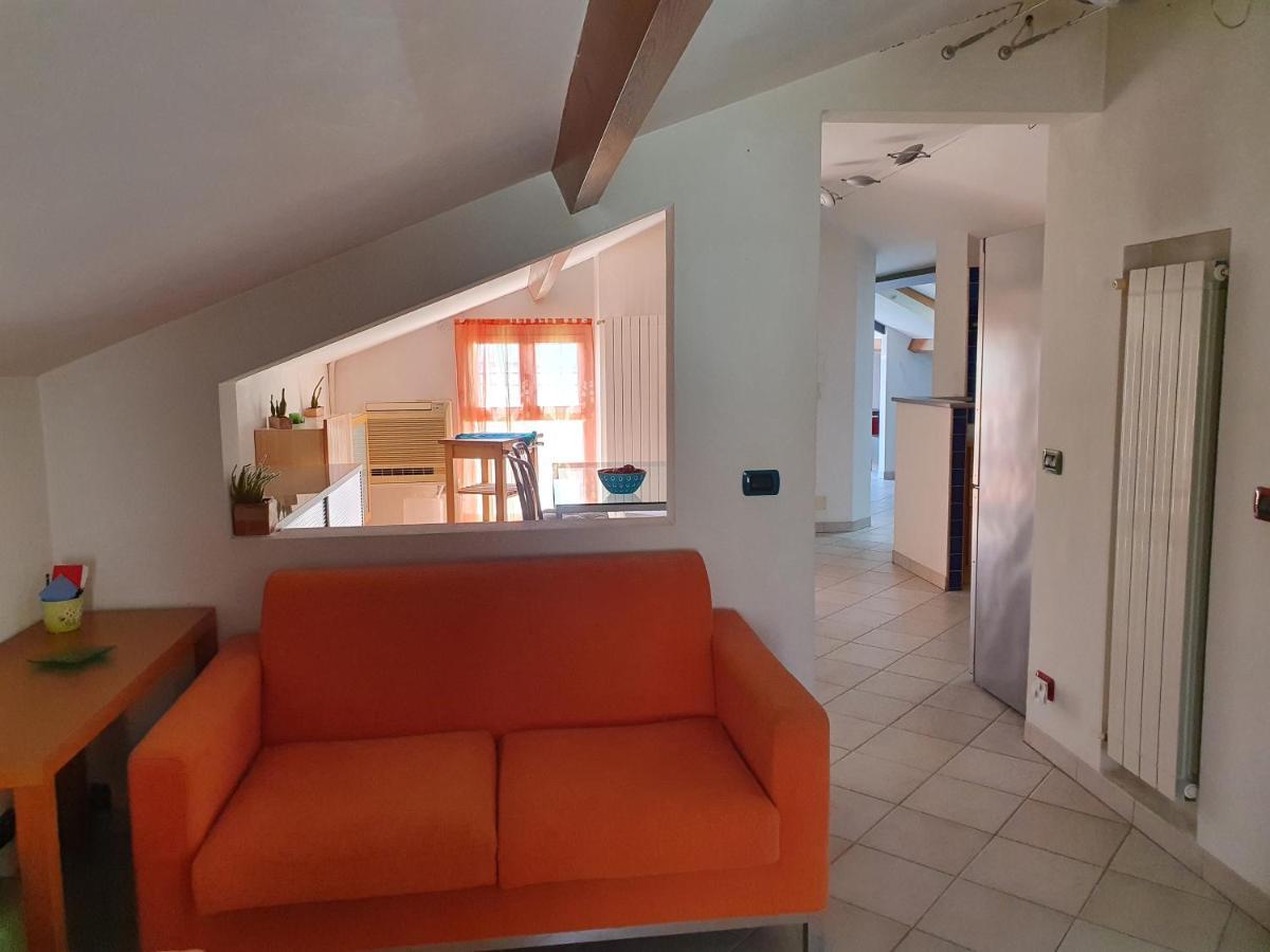 La mansarda Apartment Savona Bagian luar foto